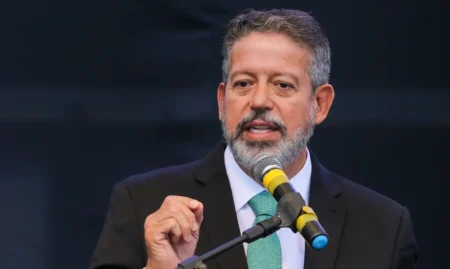 lira-questiona-legitimidade-do-stf-em-decisoes-sobre-orcamento